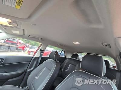 2024 Hyundai Venue Limited - zdjęcie 11 z 20 - miniatura