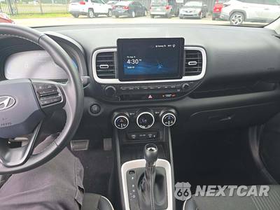 2024 Hyundai Venue Limited - zdjęcie 10 z 20 - miniatura