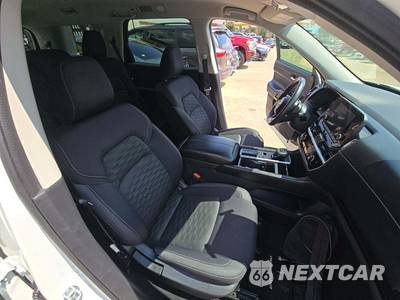 2022 Nissan Pathfinder SV - zdjęcie 19 z 22 - miniatura
