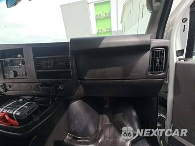 2013 Chevrolet Express 1500 Cargo Van 1WT 135.0" WB - zdjęcie 18 z 24 - miniatura