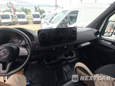 2022 Mercedes-Benz Sprinter 2500 Cargo Van Standard Roof 144.0" WB - zdjęcie 10 z 19 - miniatura