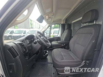 2023 Ram ProMaster 2500 Cargo Van Low Roof 136.0" WB - zdjęcie 6 z 19 - miniatura