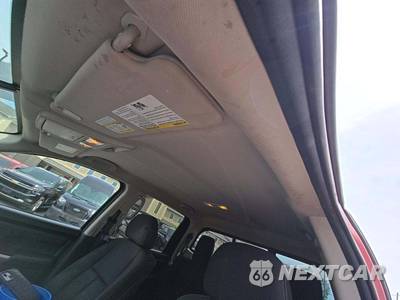 2018 Nissan TITAN SV Crew Cab Short Bed - zdjęcie 11 z 39 - miniatura