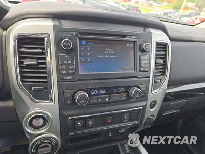 2018 Nissan TITAN SV Crew Cab Short Bed - zdjęcie 10 z 39 - miniatura