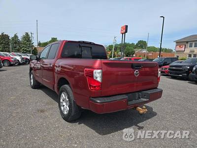 2018 Nissan TITAN SV Crew Cab Short Bed - zdjęcie 2 z 39 - miniatura