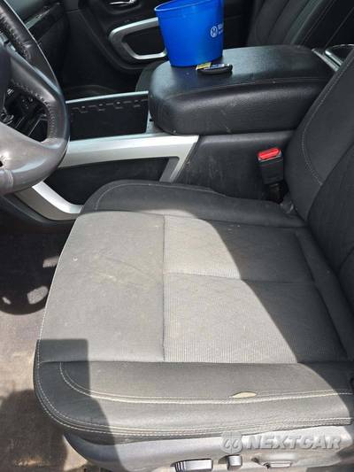 2018 Nissan TITAN SV Crew Cab Short Bed - zdjęcie 25 z 39 - miniatura