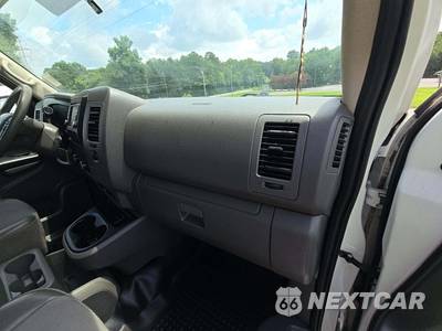 2020 Nissan NV2500 HD Cargo SV Standard Roof 146.1" WB - zdjęcie 18 z 38 - miniatura