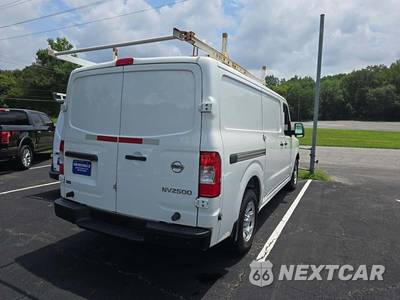 2020 Nissan NV2500 HD Cargo SV Standard Roof 146.1" WB - zdjęcie 3 z 38 - miniatura