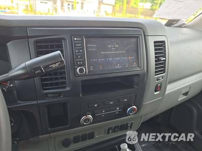 2021 Nissan NV1500 Cargo SV Standard Roof 146.1" WB - zdjęcie 10 z 32 - miniatura