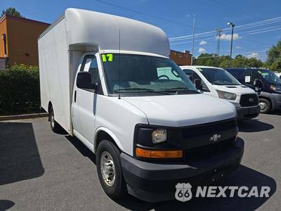 2017 Chevrolet Express 3500 Cutaway 1WT - zdjęcie 4 z 26 - miniatura