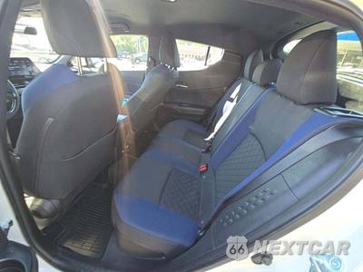 2020 Toyota C-HR XLE - zdjęcie 13 z 24 - miniatura