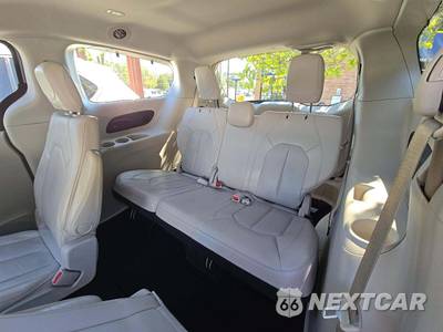 2019 Chrysler Pacifica Touring L Plus 121.6" WB - zdjęcie 14 z 29 - miniatura