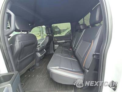 2024 Ford F-150 Lariat Crew Cab Medium Bed - zdjęcie 13 z 23 - miniatura