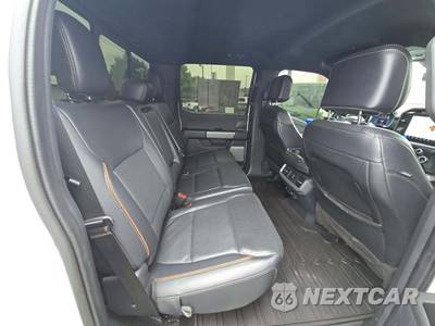 2024 Ford F-150 Lariat Crew Cab Medium Bed - zdjęcie 16 z 23 - miniatura