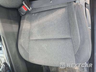 2025 Toyota Camry LE - zdjęcie 22 z 27 - miniatura