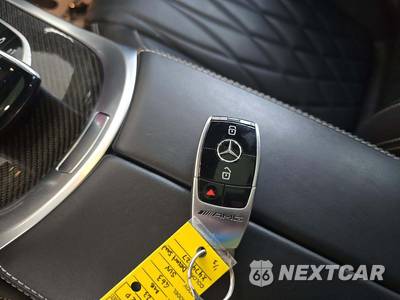 2023 Mercedes-Benz AMG G 63 4MATIC - zdjęcie 8 z 21 - miniatura