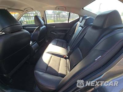 2023 Nissan Altima SR - zdjęcie 13 z 28 - miniatura