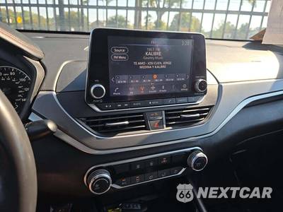 2023 Nissan Altima SR - zdjęcie 10 z 28 - miniatura