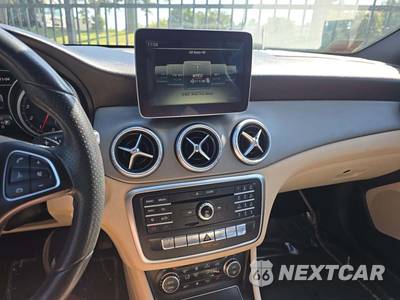 2018 Mercedes-Benz CLA 250 4MATIC - zdjęcie 10 z 24 - miniatura