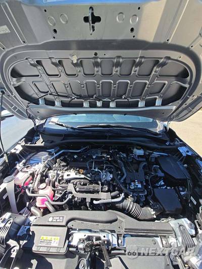 2025 Toyota Corolla Cross Hybrid SE - zdjęcie 23 z 24 - miniatura