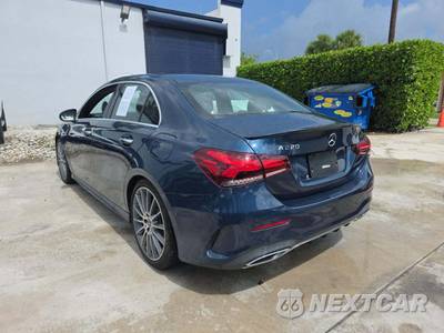 2021 Mercedes-Benz A 220 - zdjęcie 2 z 26 - miniatura