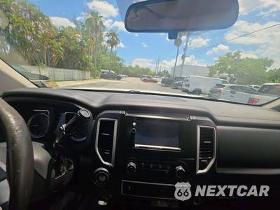 2017 Nissan TITAN XD S Crew Cab Medium Bed - zdjęcie 10 z 38 - miniatura