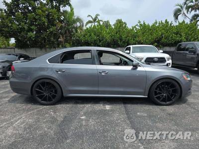 2012 Volkswagen Passat 2.5L SE w/Sunroof - zdjęcie 4 z 21 - miniatura
