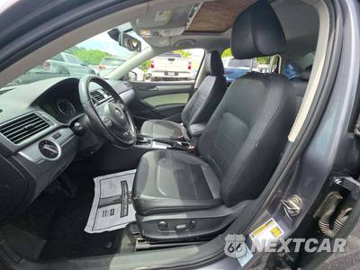 2012 Volkswagen Passat 2.5L SE w/Sunroof - zdjęcie 6 z 21 - miniatura