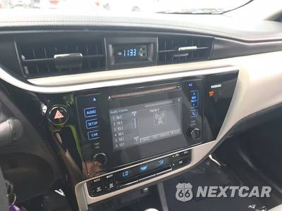 2017 Toyota Corolla LE Sedan - zdjęcie 28 z 33 - miniatura