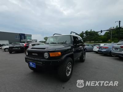 2013 Toyota FJ Cruiser w/Rear Doors