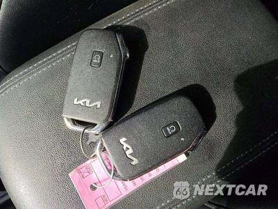 2022 Kia Seltos S - zdjęcie 8 z 23 - miniatura