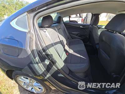 2017 Chevrolet Cruze LT Sedan 1SD - zdjęcie 16 z 31 - miniatura