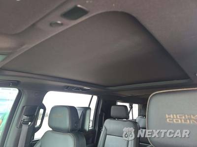 2024 Chevrolet Suburban High Country 3LZ - zdjęcie 8 z 23 - miniatura