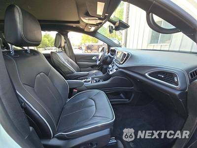 2026 Chrysler Pacifica Limited 121.6" WB - zdjęcie 16 z 24 - miniatura