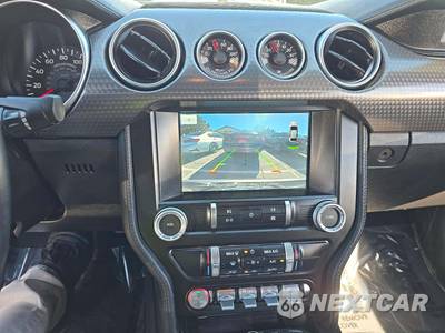 2021 Ford Mustang EcoBoost Coupe - zdjęcie 10 z 24 - miniatura
