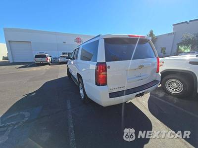 2015 Chevrolet Suburban LT 1LT - zdjęcie 2 z 26 - miniatura