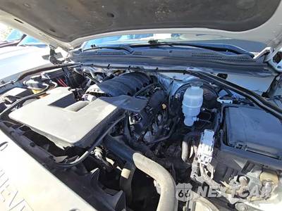 2015 Chevrolet Suburban LT 1LT - zdjęcie 25 z 26 - miniatura