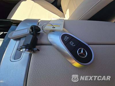 2023 Mercedes-Benz C 300 Sedan - zdjęcie 5 z 17 - miniatura