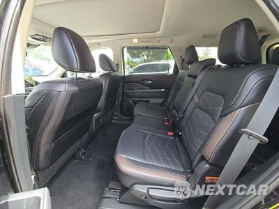 2023 Nissan Pathfinder Platinum - zdjęcie 13 z 29 - miniatura