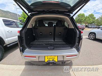 2023 Nissan Pathfinder Platinum - zdjęcie 15 z 29 - miniatura