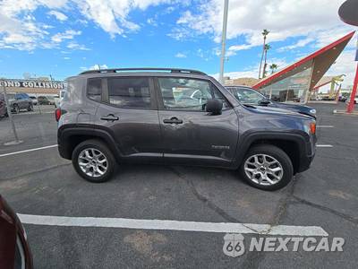 2018 Jeep Renegade Latitude - zdjęcie 4 z 27 - miniatura
