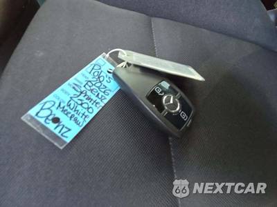 2026 Mercedes-Benz Sprinter 2500 Passenger Van Standard Roof 144.0" WB - zdjęcie 8 z 24 - miniatura