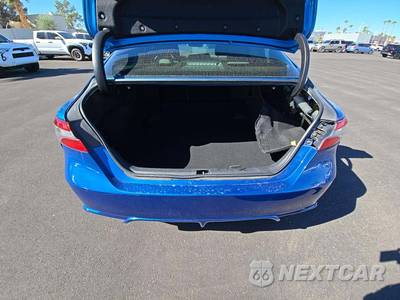2018 Toyota Camry SE - zdjęcie 11 z 25 - miniatura