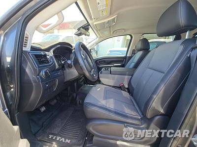 2021 Nissan TITAN S Crew Cab Short Bed - zdjęcie 6 z 21 - miniatura