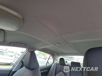 2020 Toyota Camry LE - zdjęcie 11 z 24 - miniatura