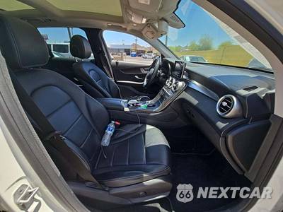 2016 Mercedes-Benz GLC 300 - zdjęcie 18 z 23 - miniatura