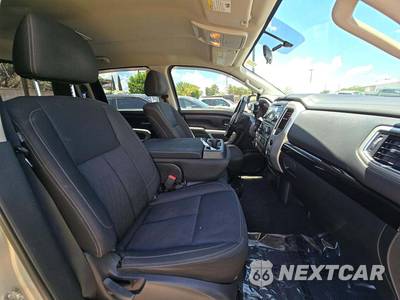 2017 Nissan TITAN SV Crew Cab Short Bed - zdjęcie 18 z 29 - miniatura