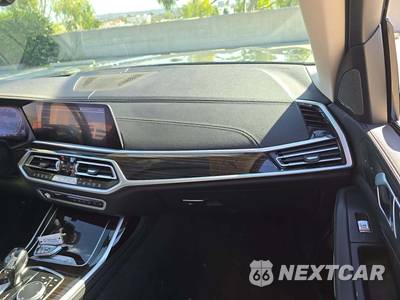 2019 BMW X7 Sports Activity Vehicle xDrive40i - zdjęcie 17 z 24 - miniatura