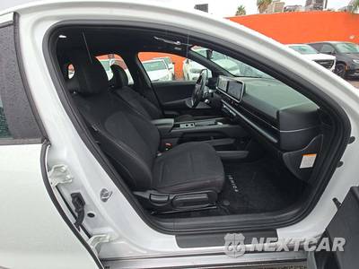 2023 Hyundai IONIQ 6 SE - zdjęcie 16 z 20 - miniatura