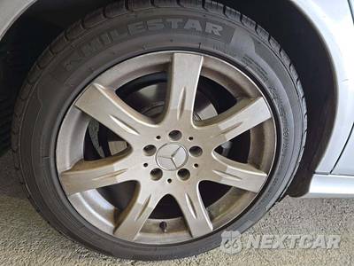 2007 Mercedes-Benz E 350 Sedan - zdjęcie 22 z 25 - miniatura